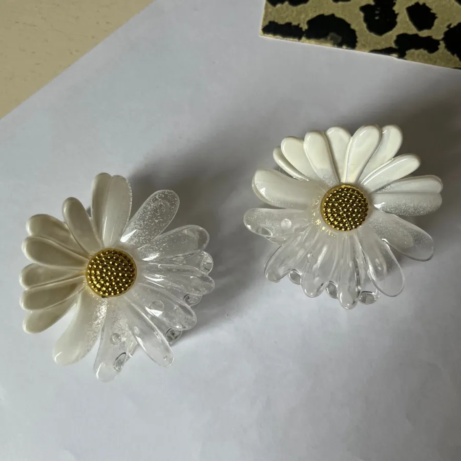 کلیپس بابونه