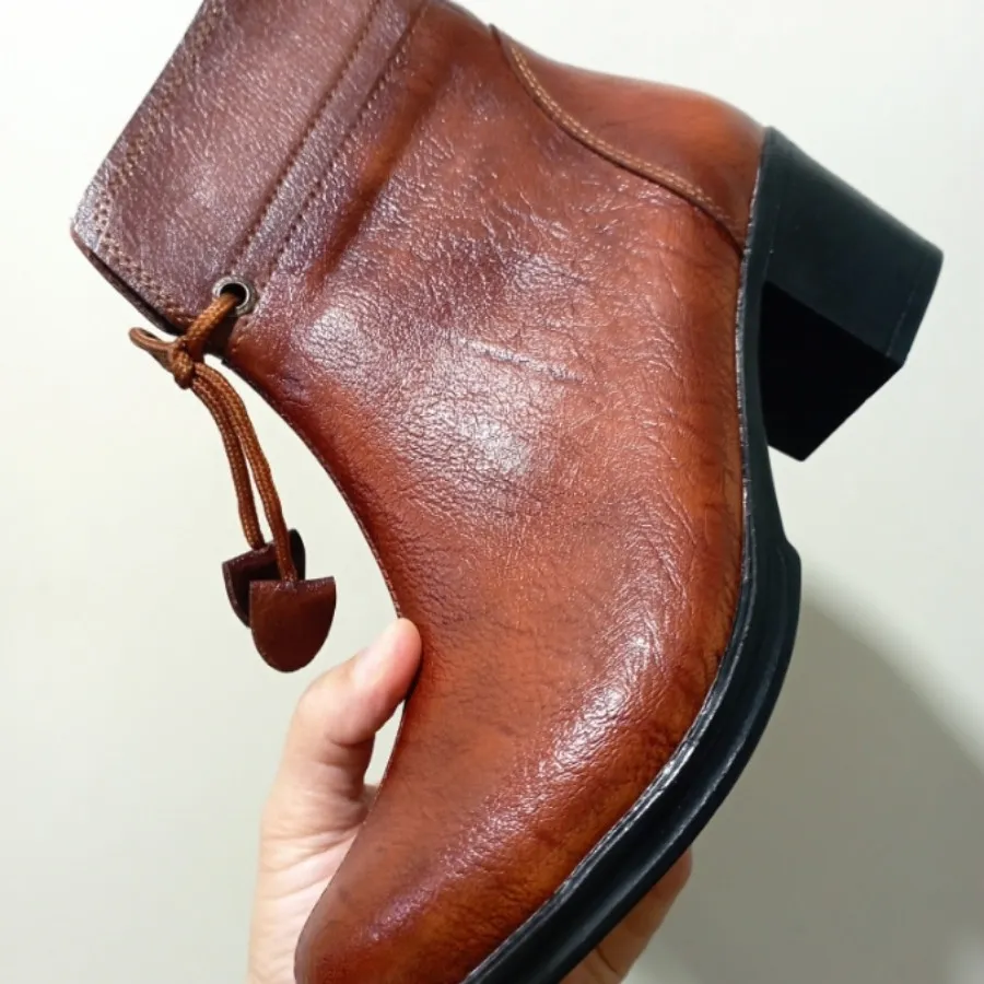 نیم بوت منگوله ای