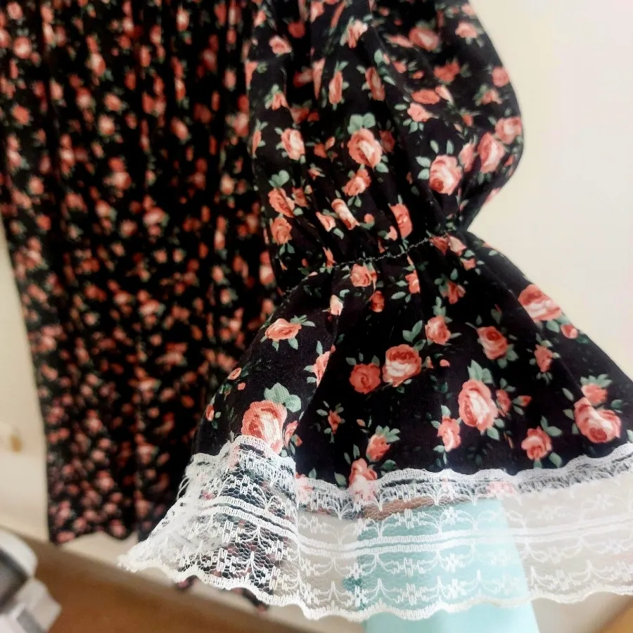 پیراهن گل گلی عروسکی