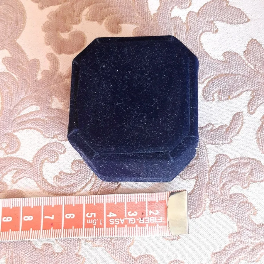 جعبه طلا و جواهر