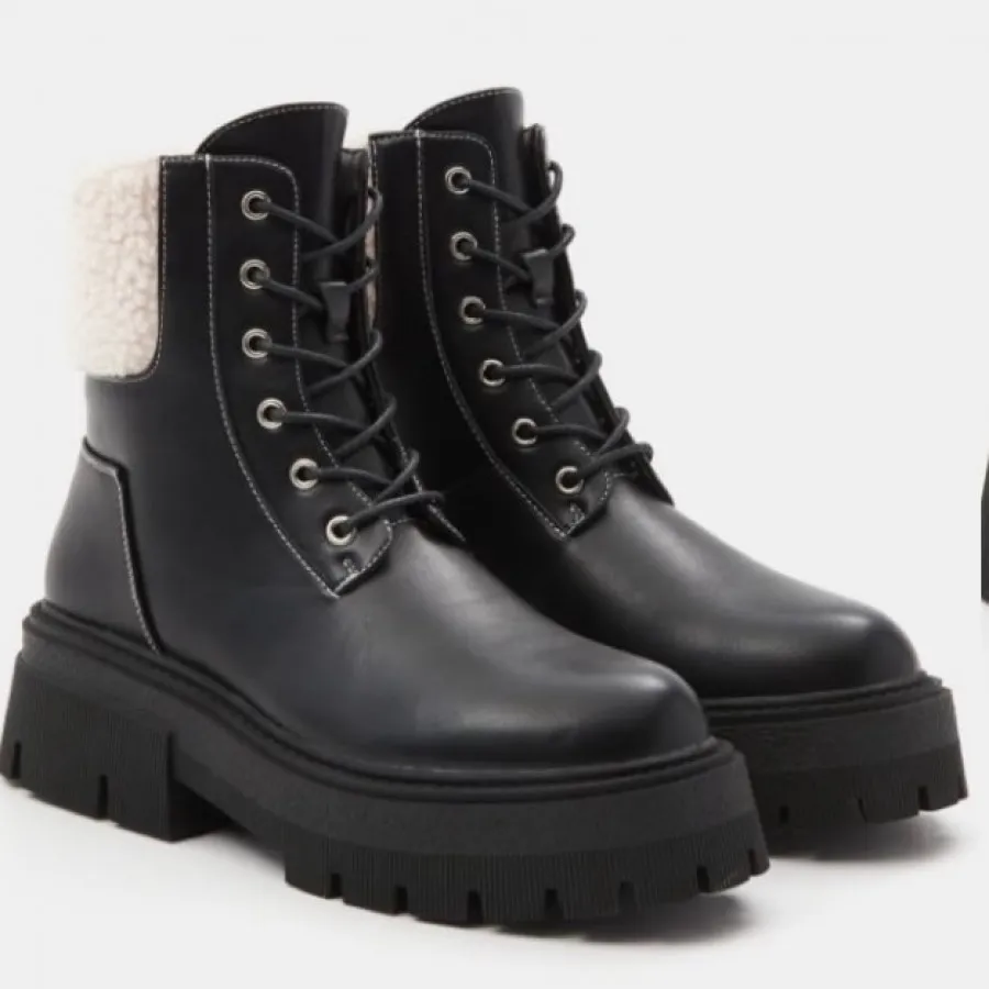 بوت برند sinsay