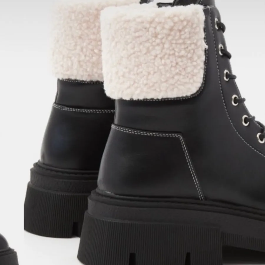 بوت برند sinsay