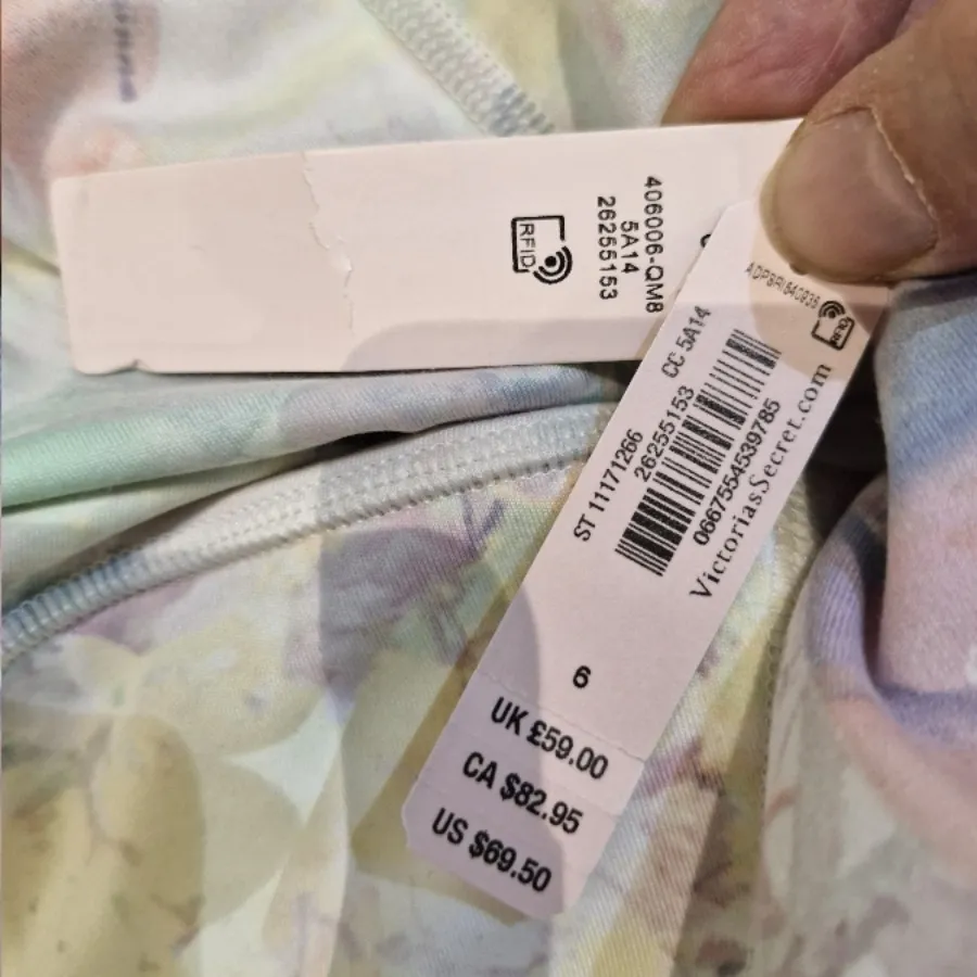 لگ ورزشی ویکتوریاسیکرت