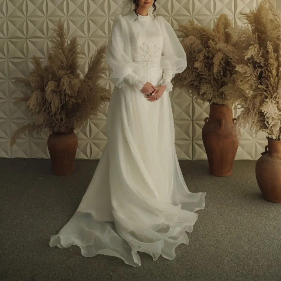 لباس عقد و عروسی