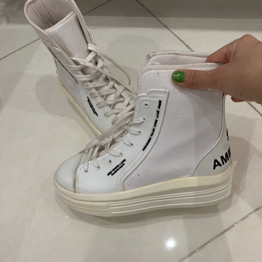 نیم بوت لژدار