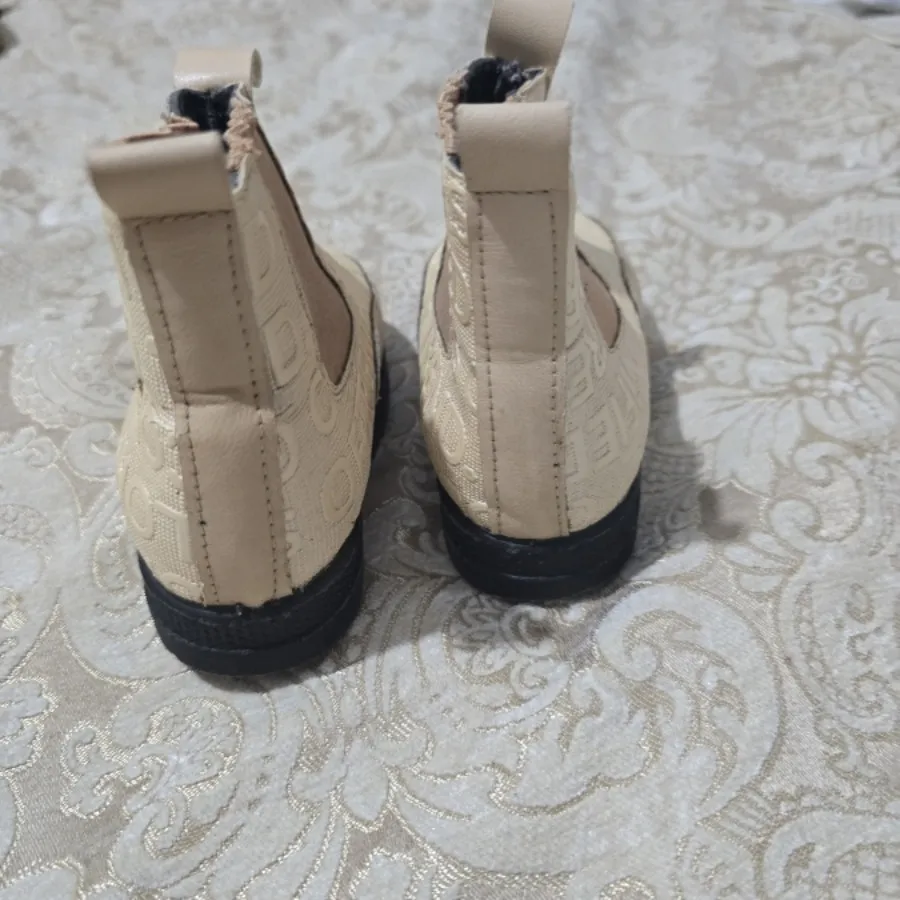 پوتین بچگانه