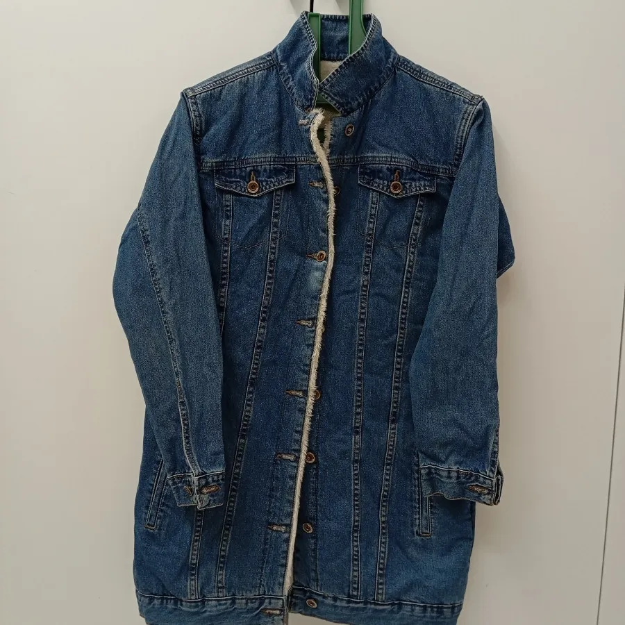 کاپشن لی داخل خز