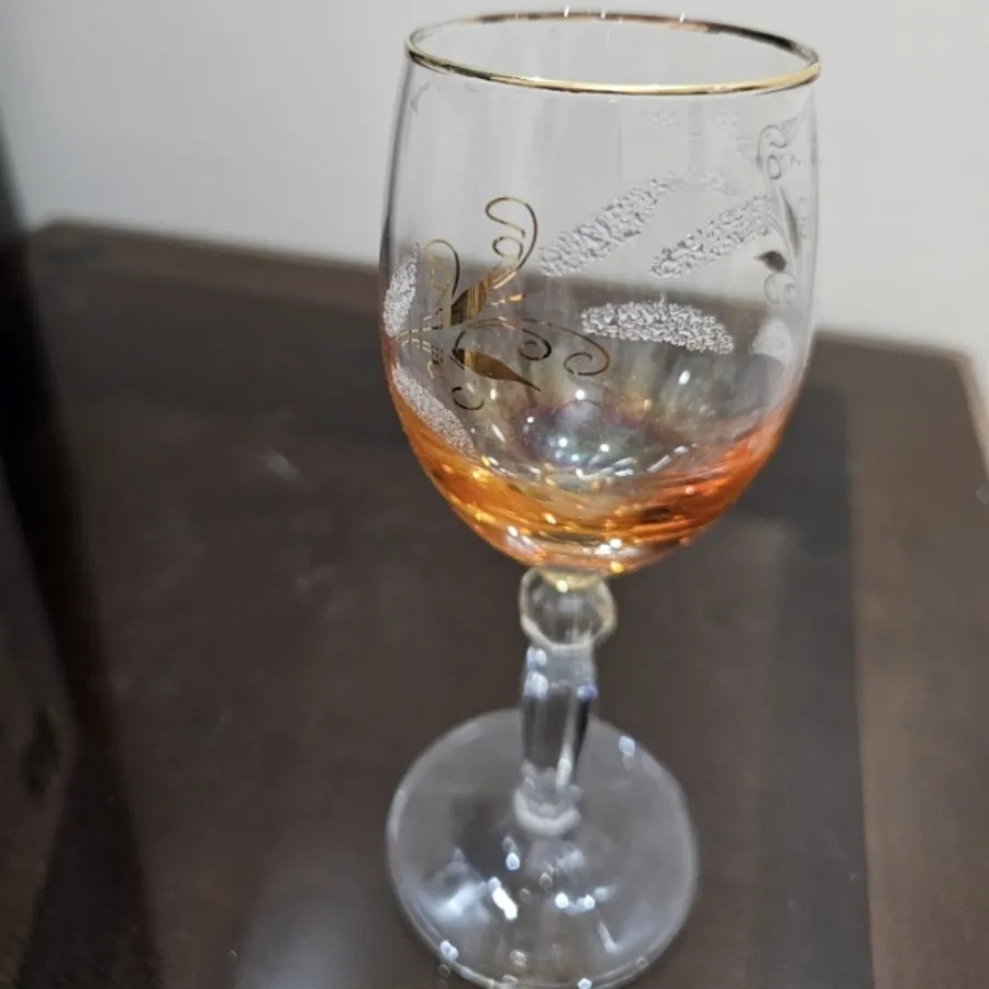 گیلاس عسلی پاشاباغچه