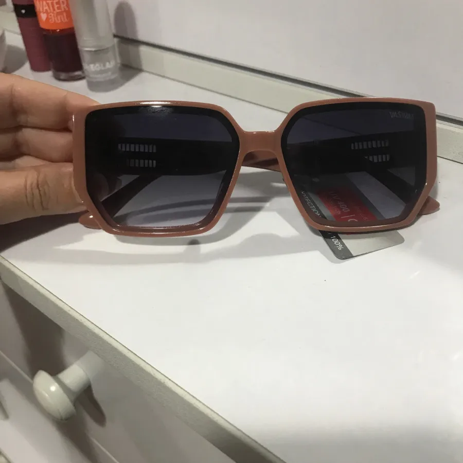 عینک آفتابی