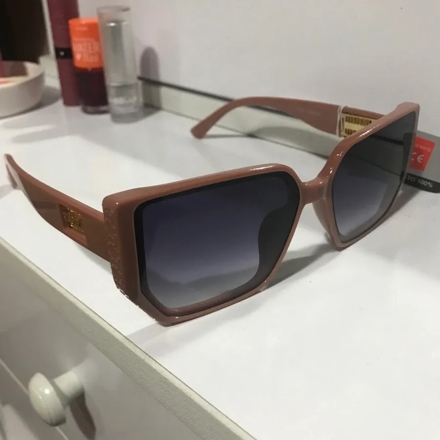 عینک آفتابی