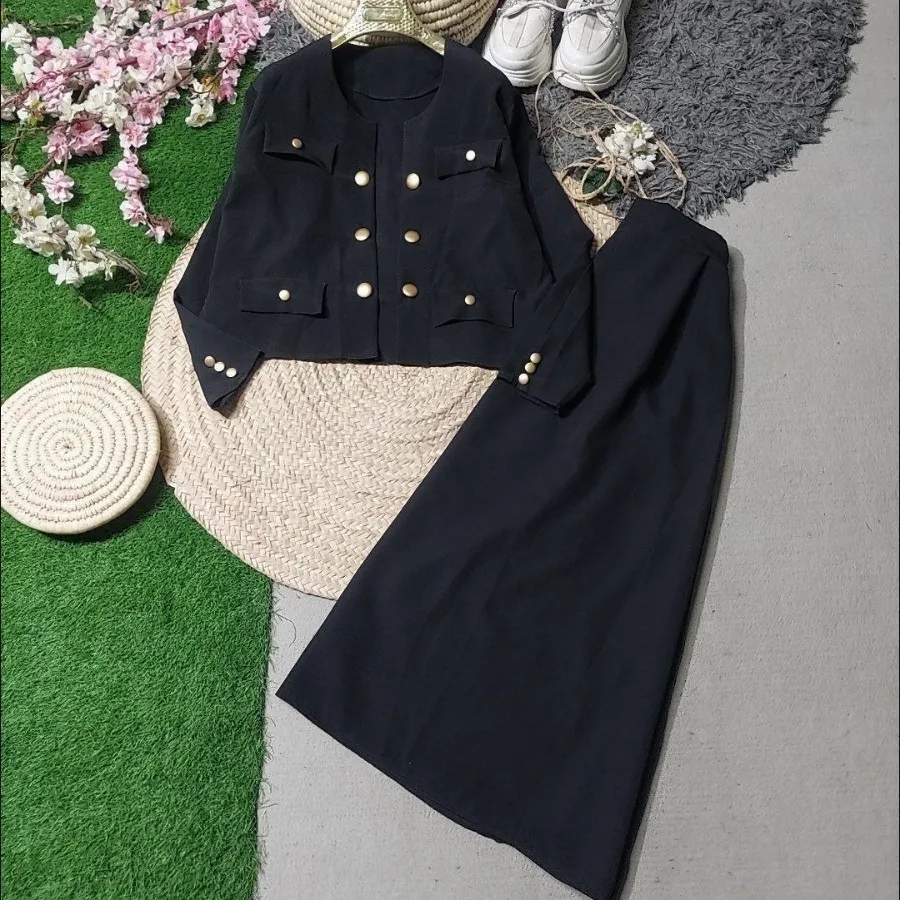 ست کت و دامن