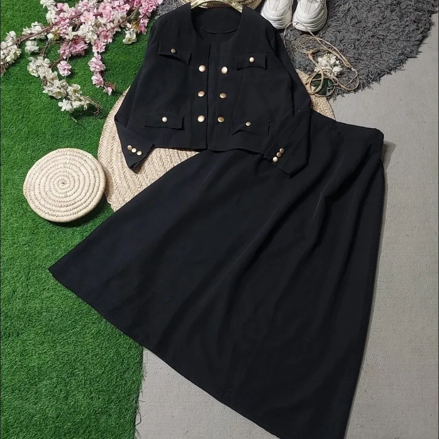 ست کت و دامن