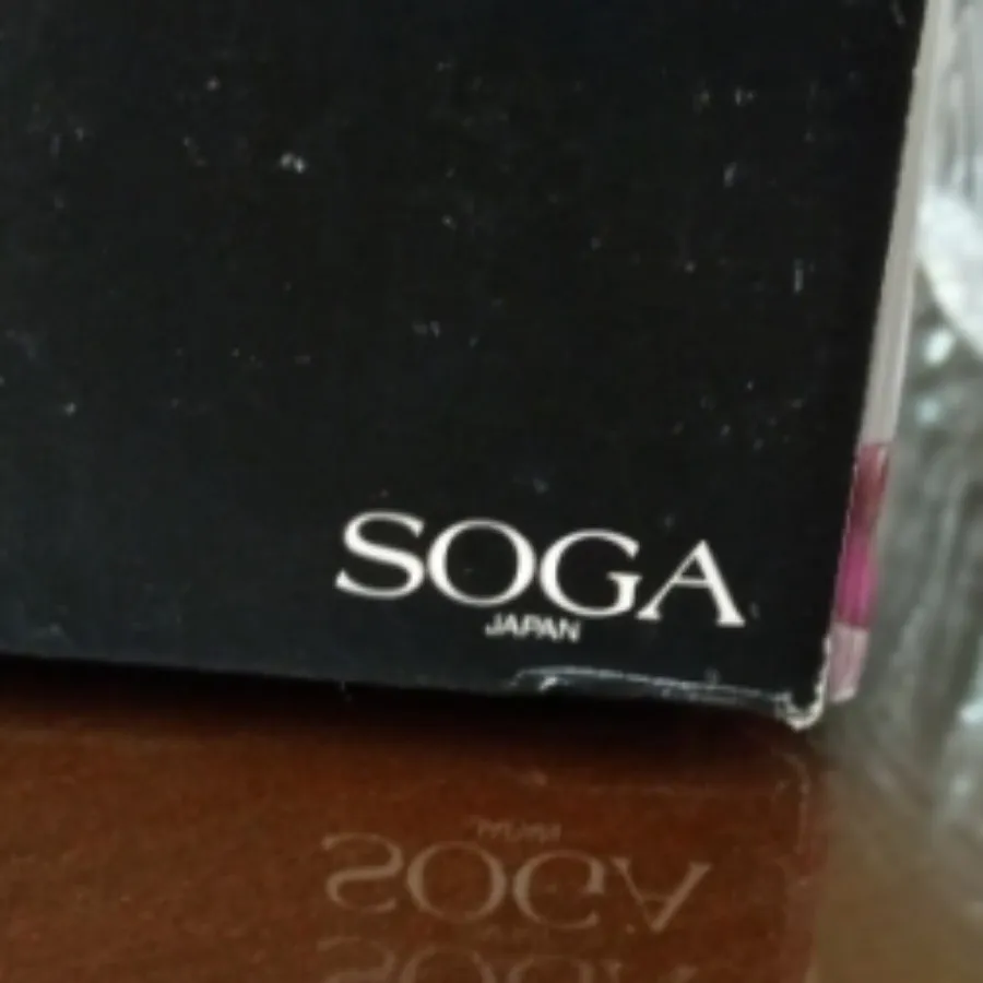 شکلات خوری ژاپنی آک