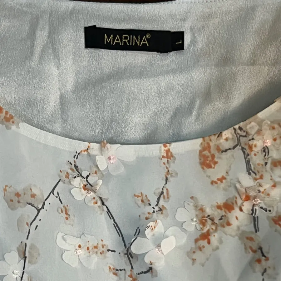 پیراهن شکوفه