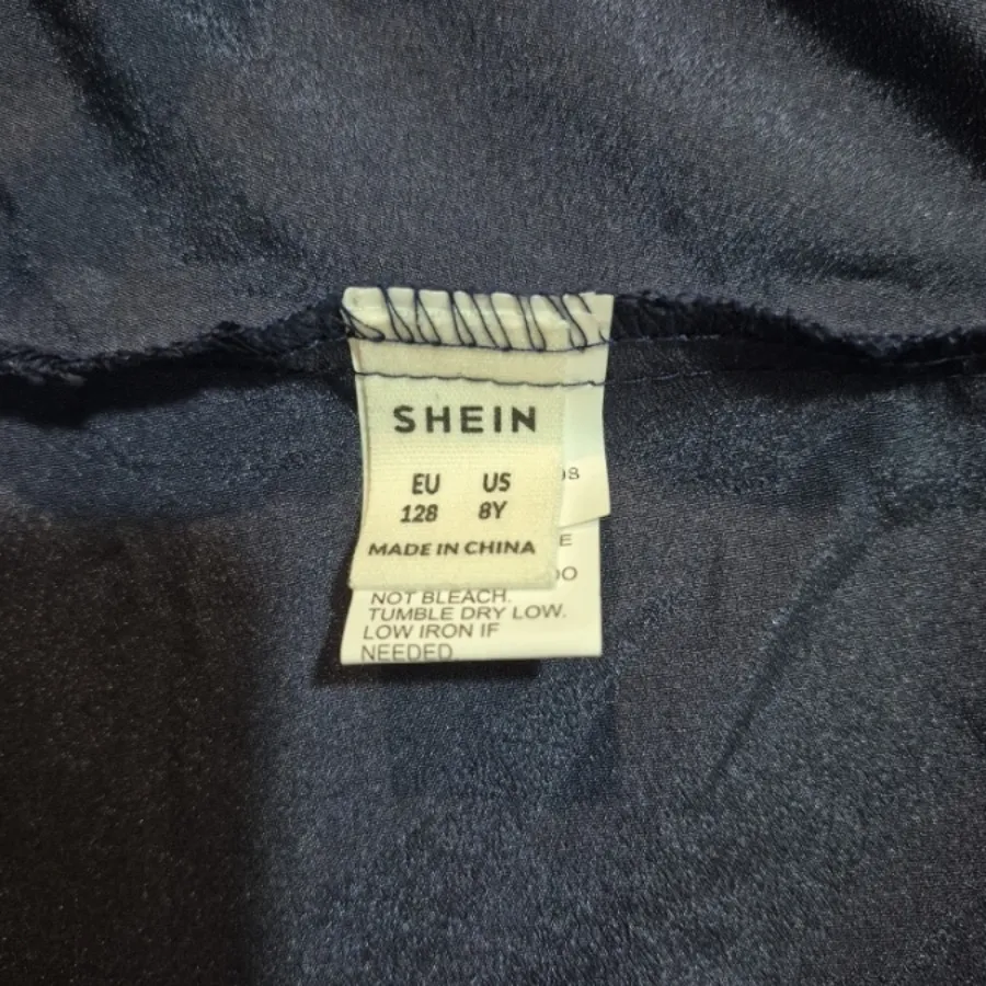 پیراهن دخترانه