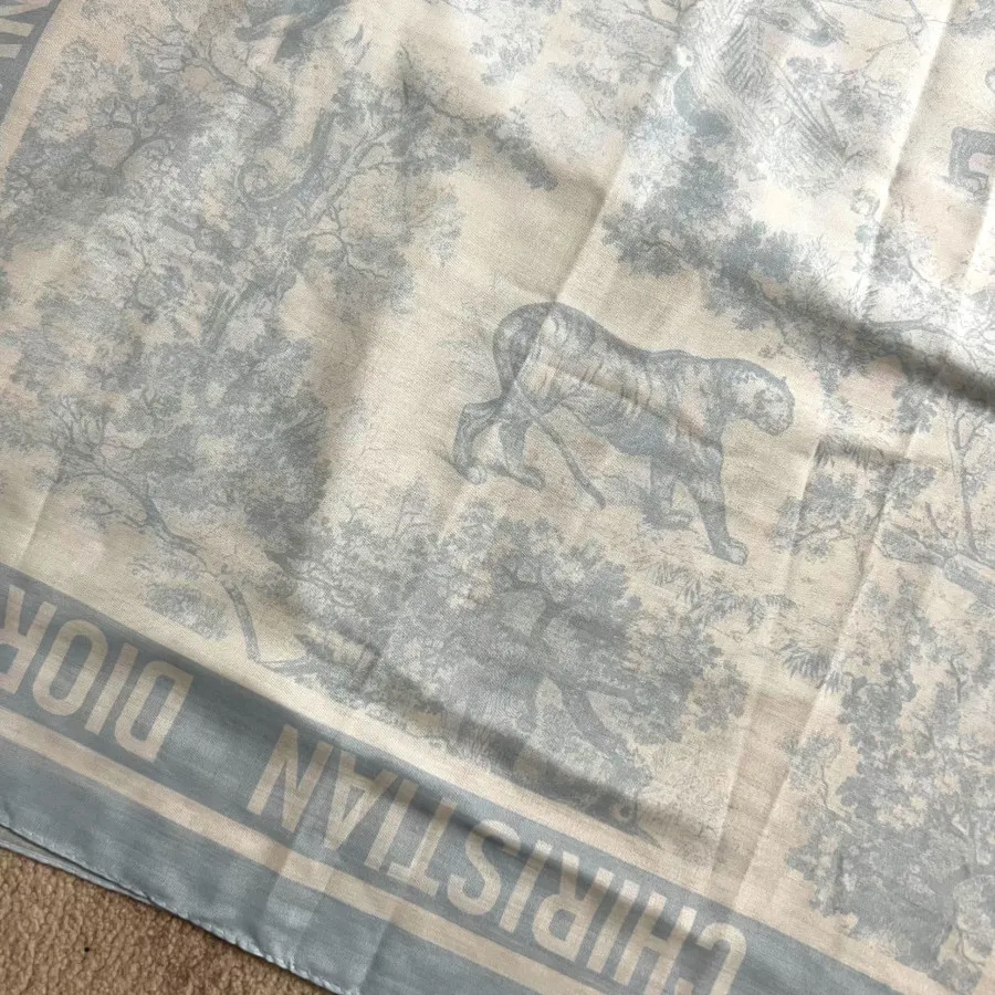 شال مارک دیور