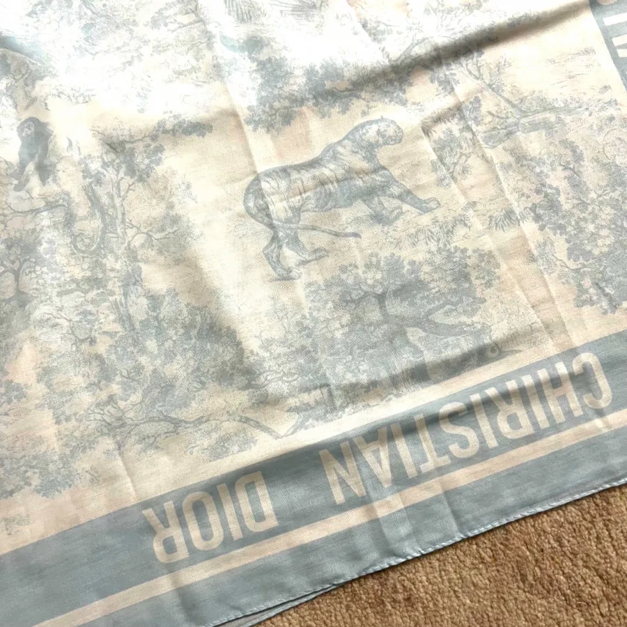 شال مارک دیور