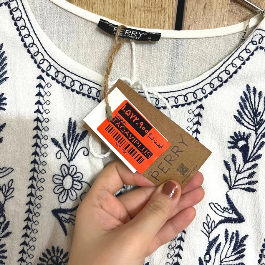 پیراهن گلدوزی برجسته