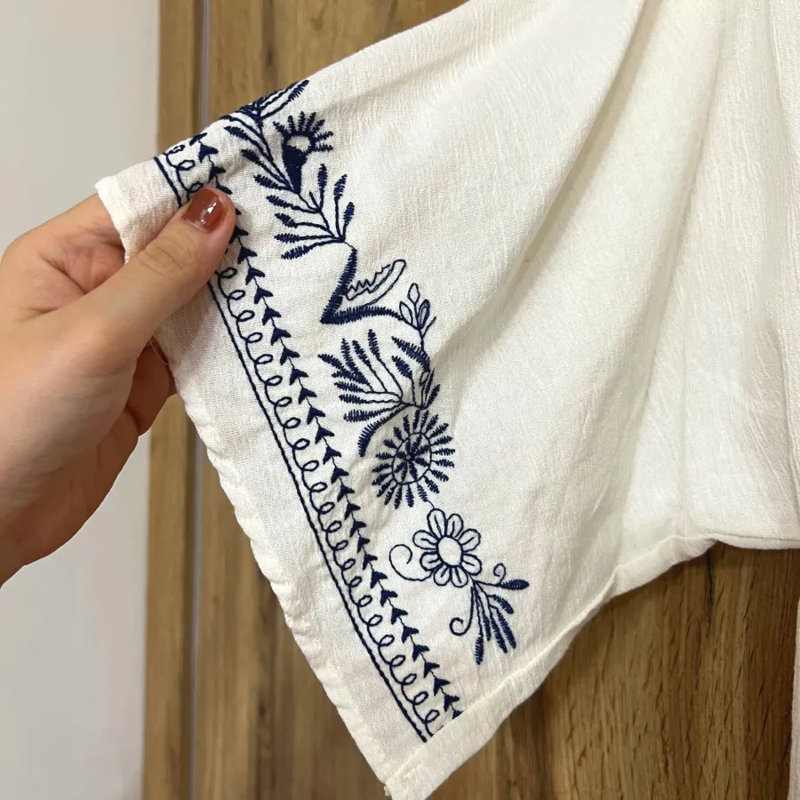 پیراهن گلدوزی برجسته