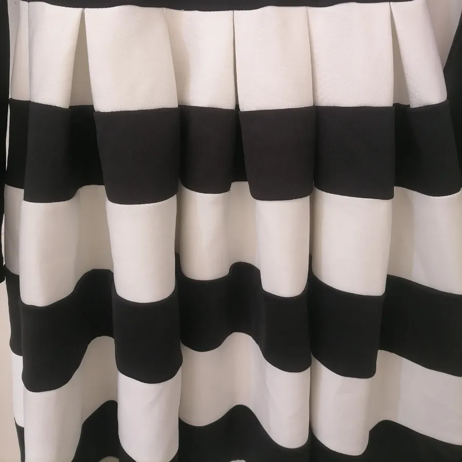 پیراهن عروسکی