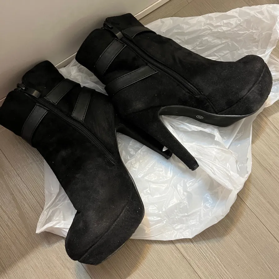 نیم بوت ترک