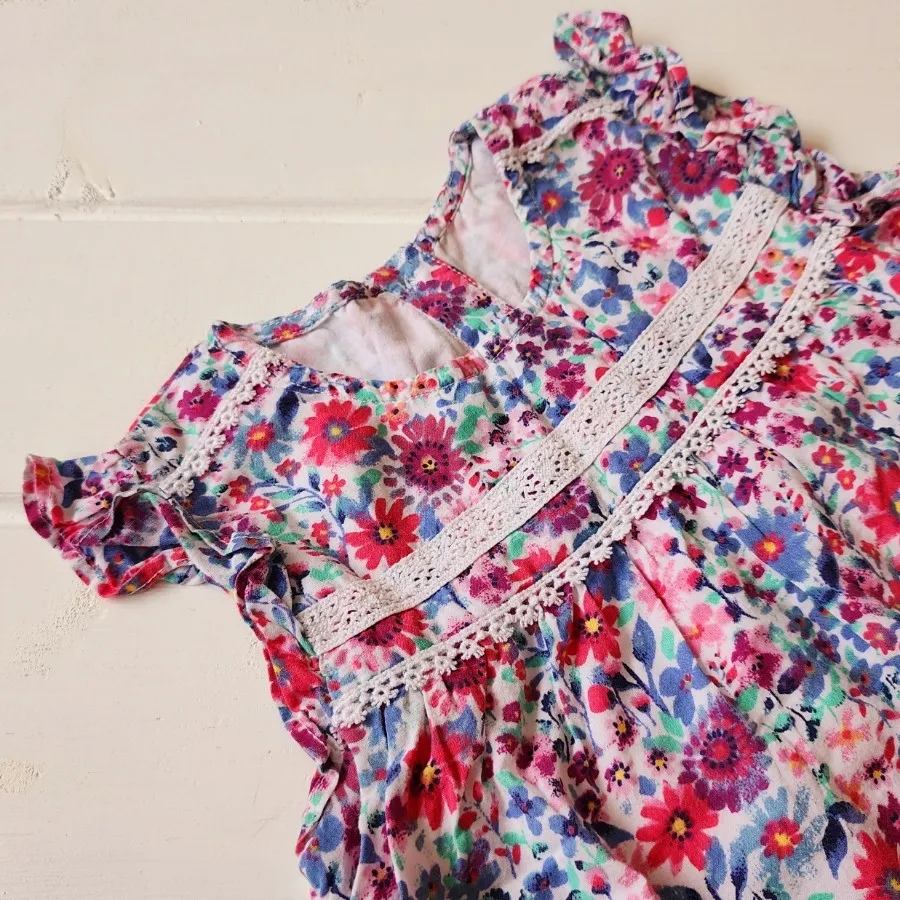 پیراهن دخترانه