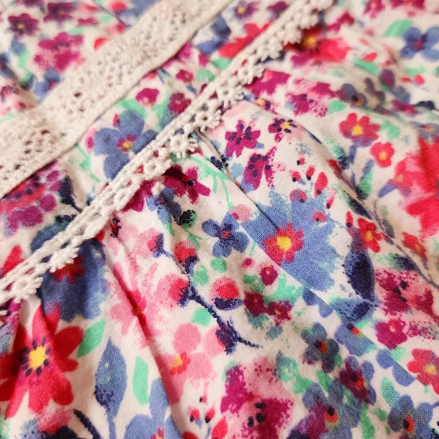 پیراهن دخترانه