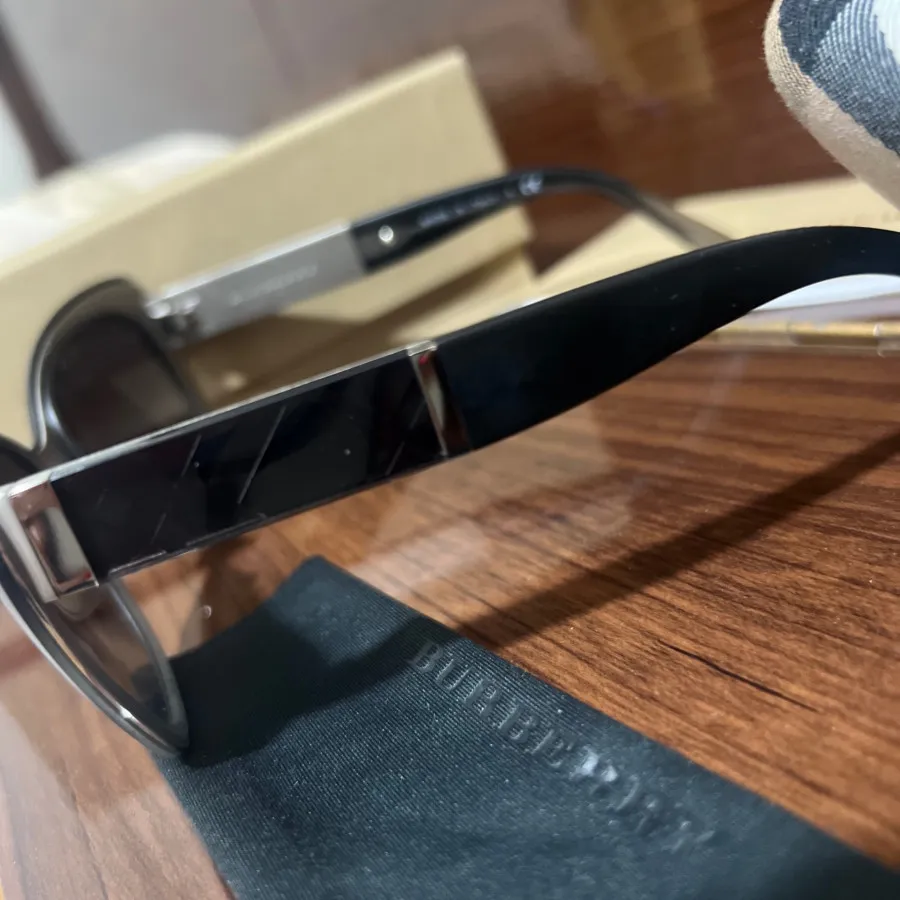 عینک اورجینال burberry