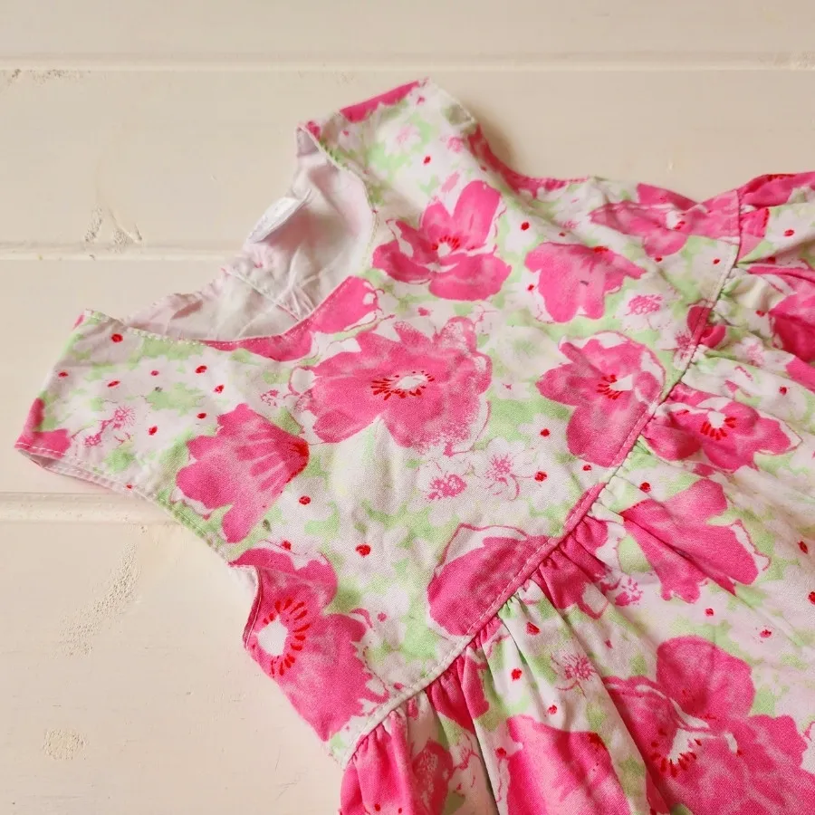 پیراهن دخترانه