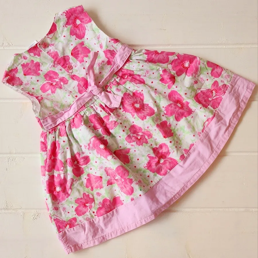 پیراهن دخترانه