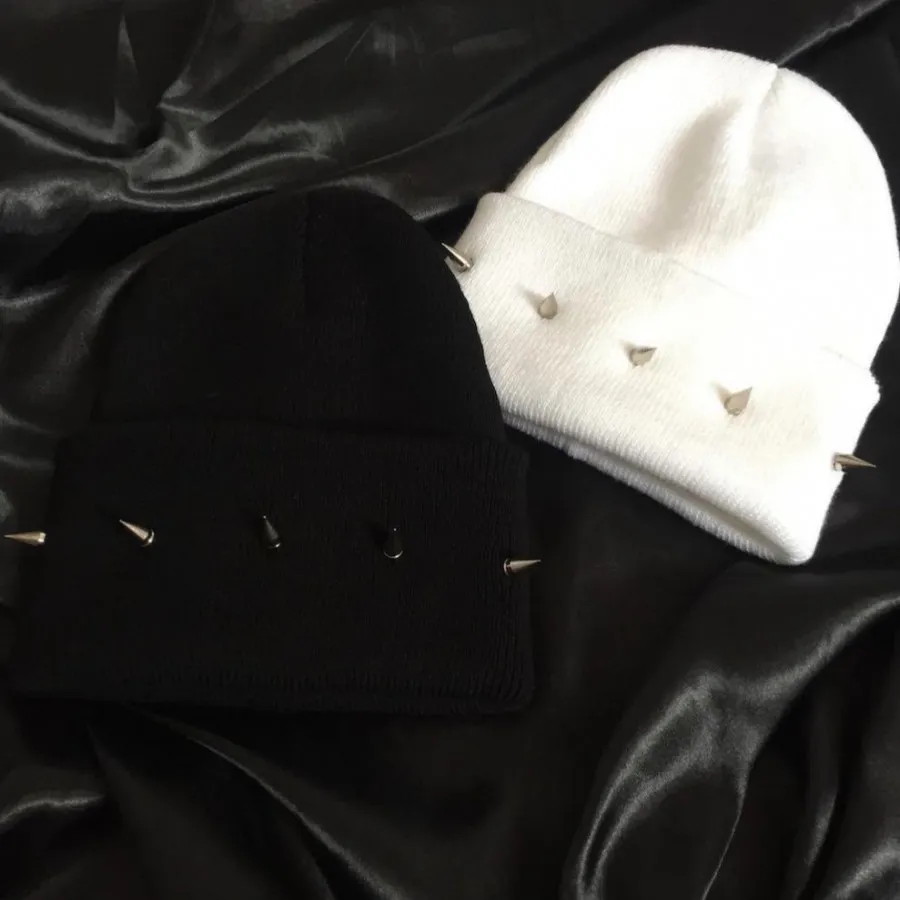 کلاه بافت اسپایکدار