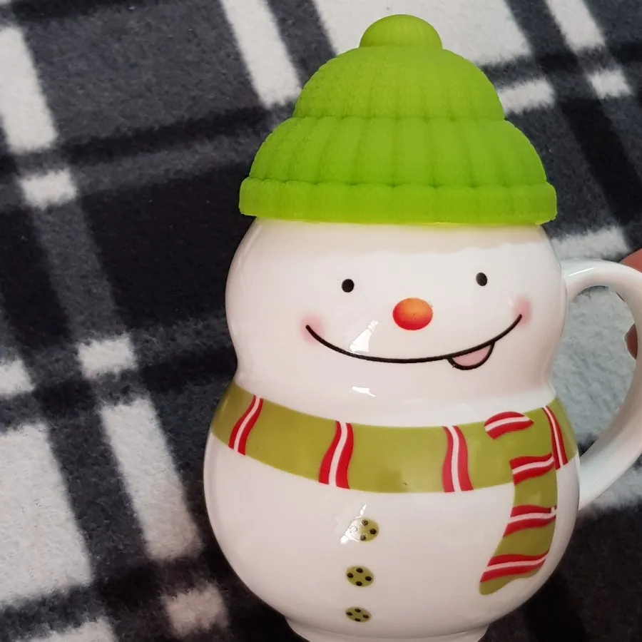 ماگ آدم برفی همراه باجعبه