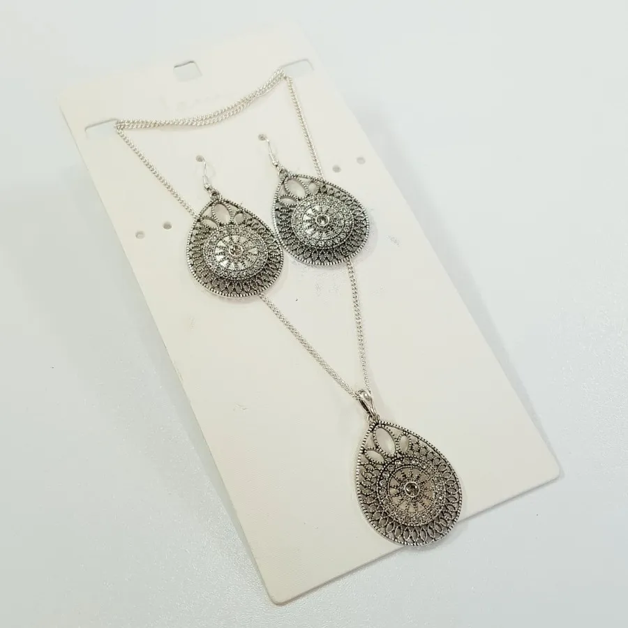 نیم ست گردنبند گوشواره