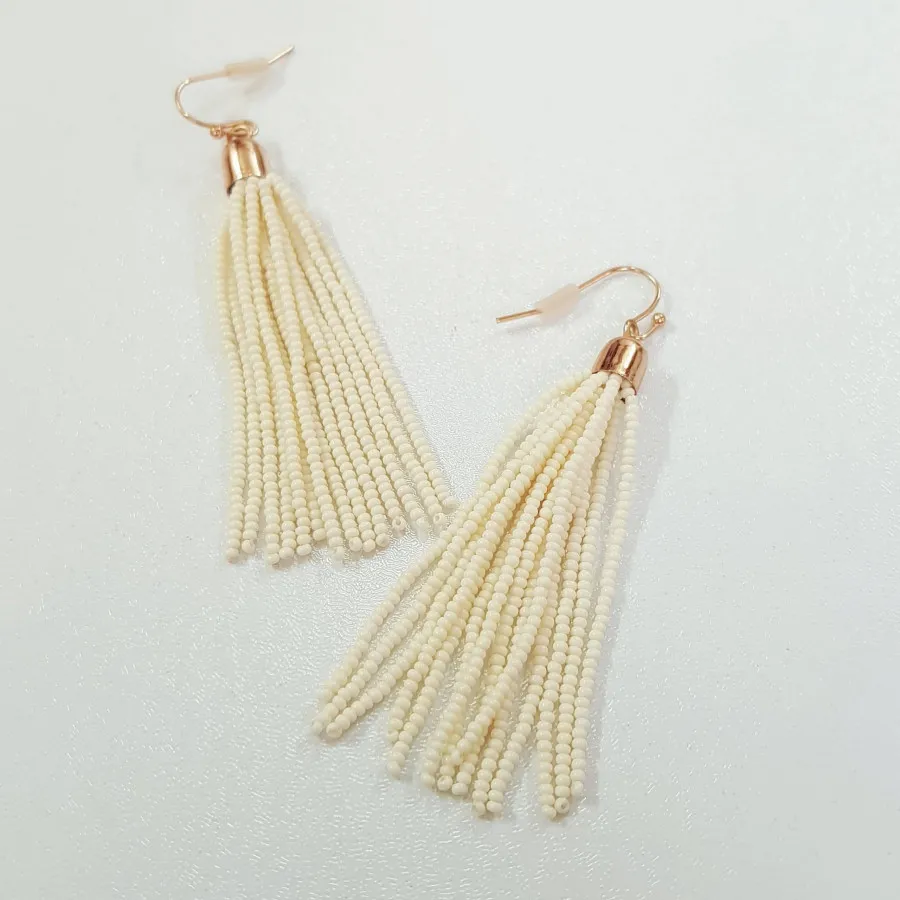 گوشواره آویز منجوق سفید