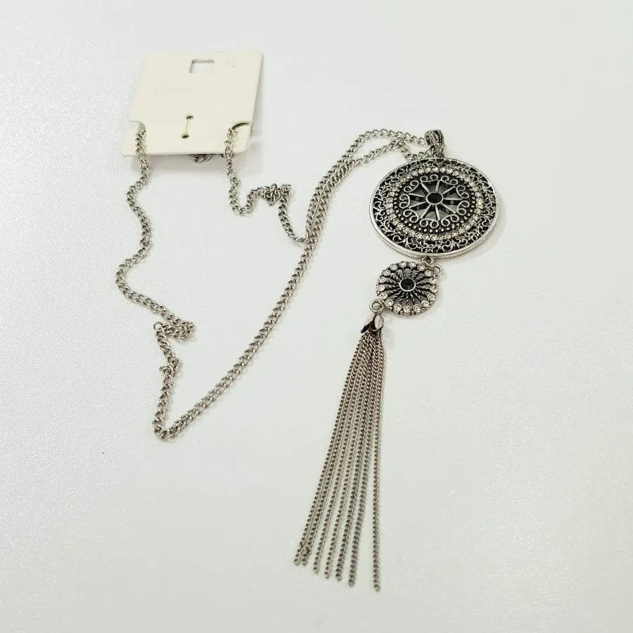 گردنبند رولباسی سیاه قلم