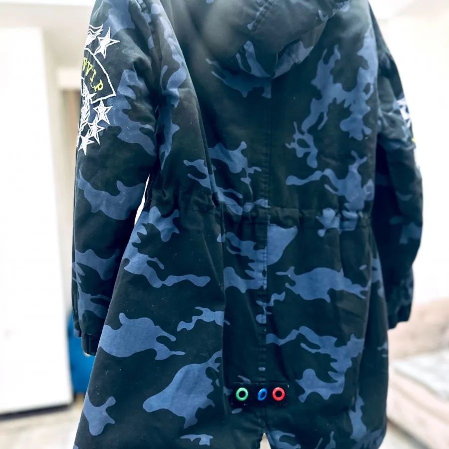 کاپشن چریکی خارجی