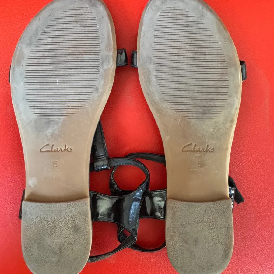 صندل clarks 38