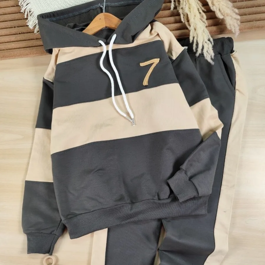 هودی شلوار seven 
50