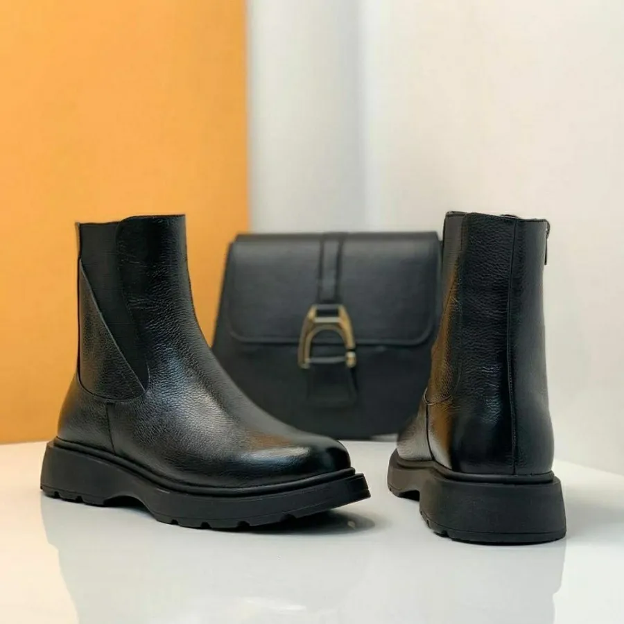 نیمبوت زنانه