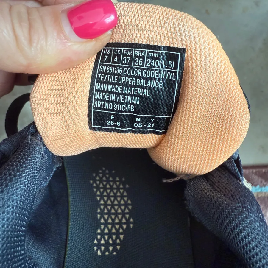 کتونی اسکیچرز