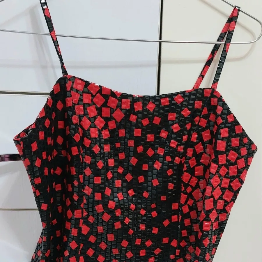 کت و دامن و تاپ