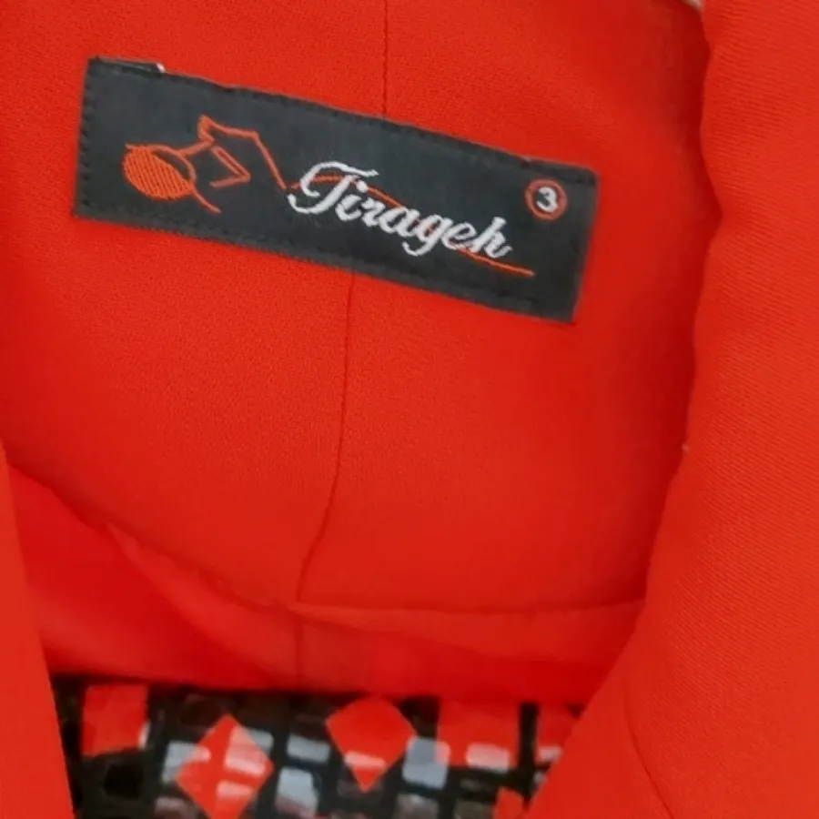 کت و دامن و تاپ