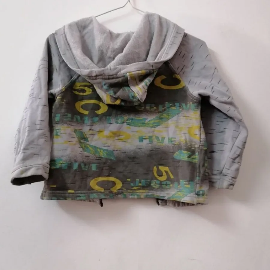 لباس بچگانه