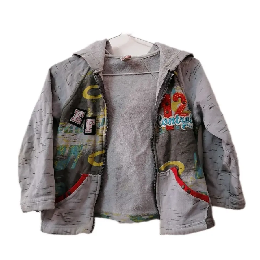 لباس بچگانه