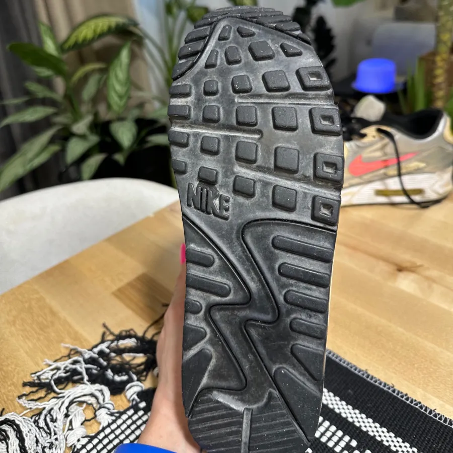 کتونی نایک ایر مکث