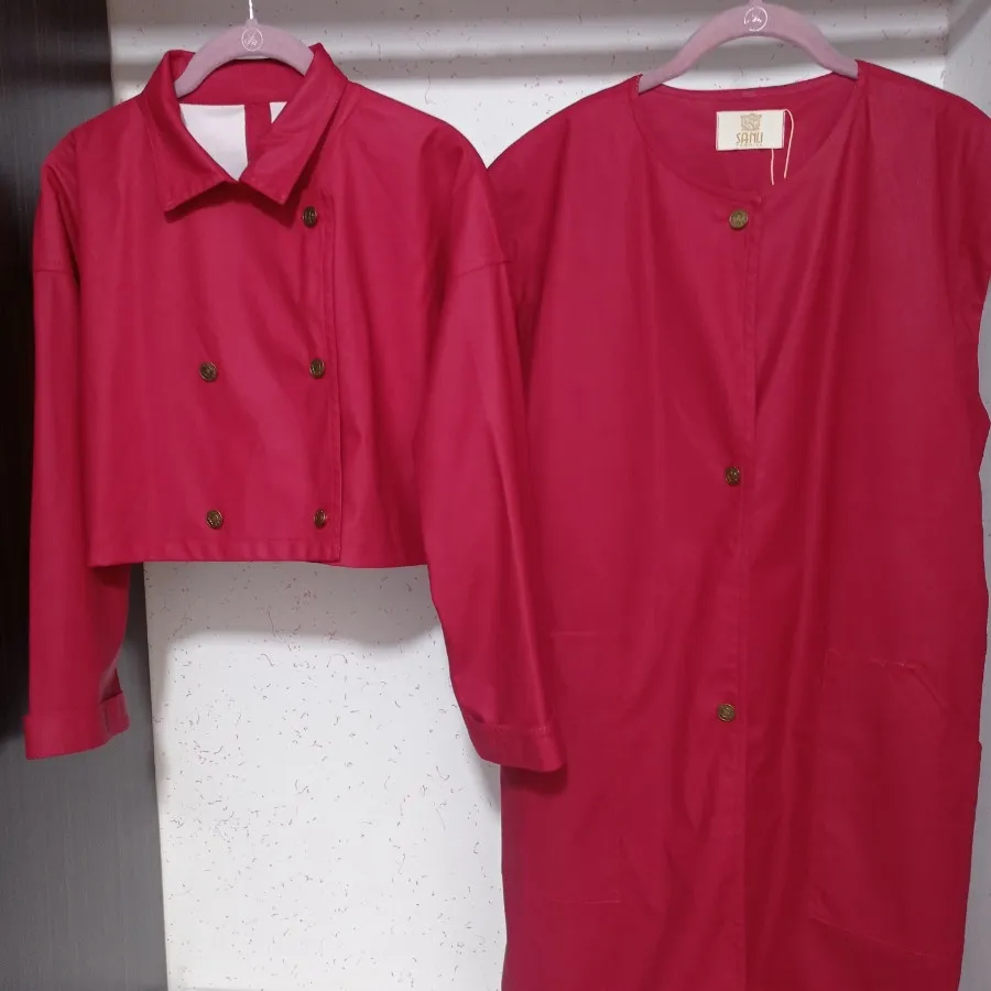 بارانی چرم قرمز