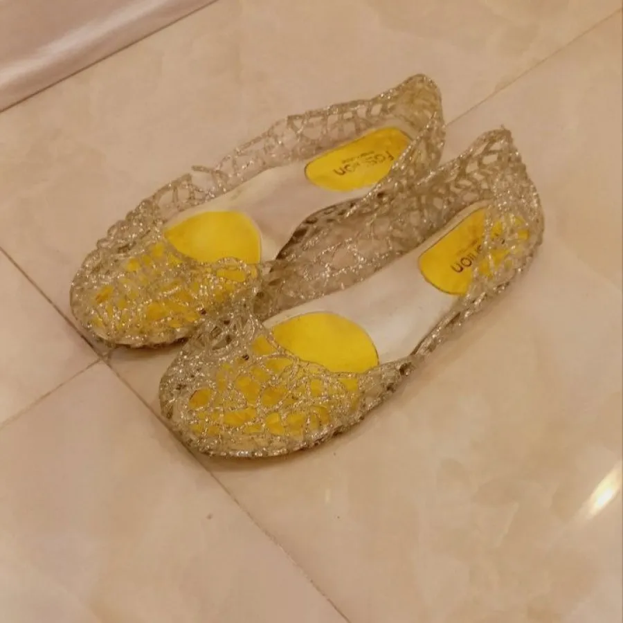 2 عدد صندل با هم