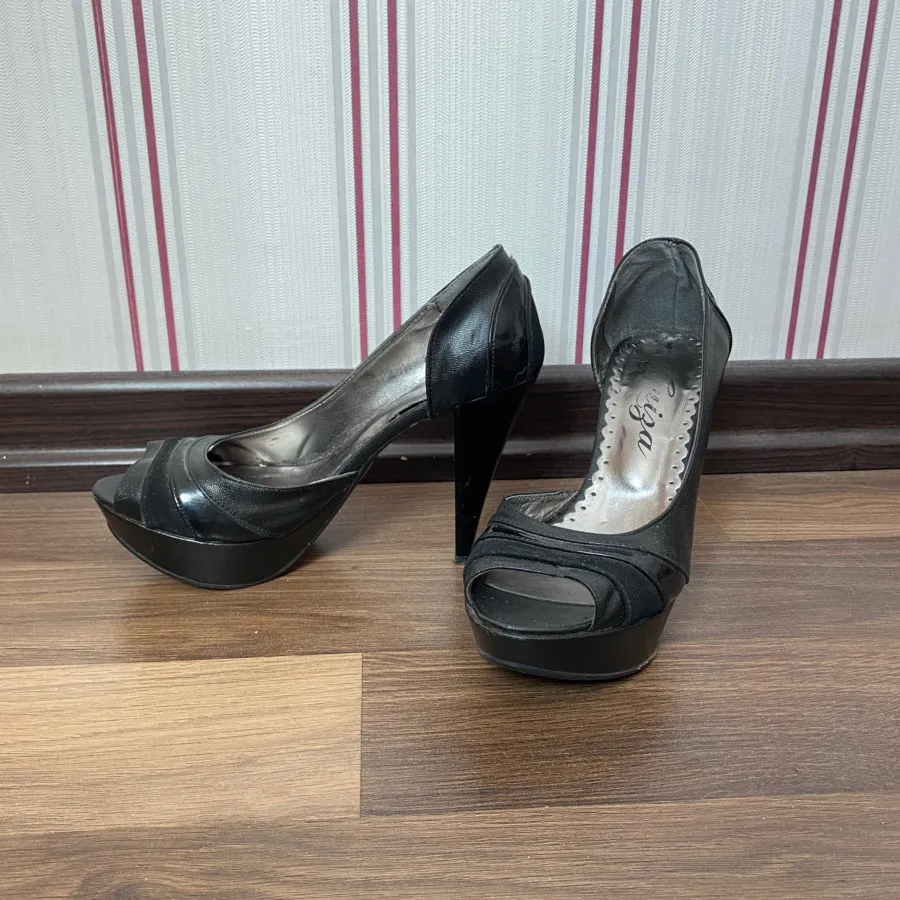 کفش پاشنه بلند ترک سایز37