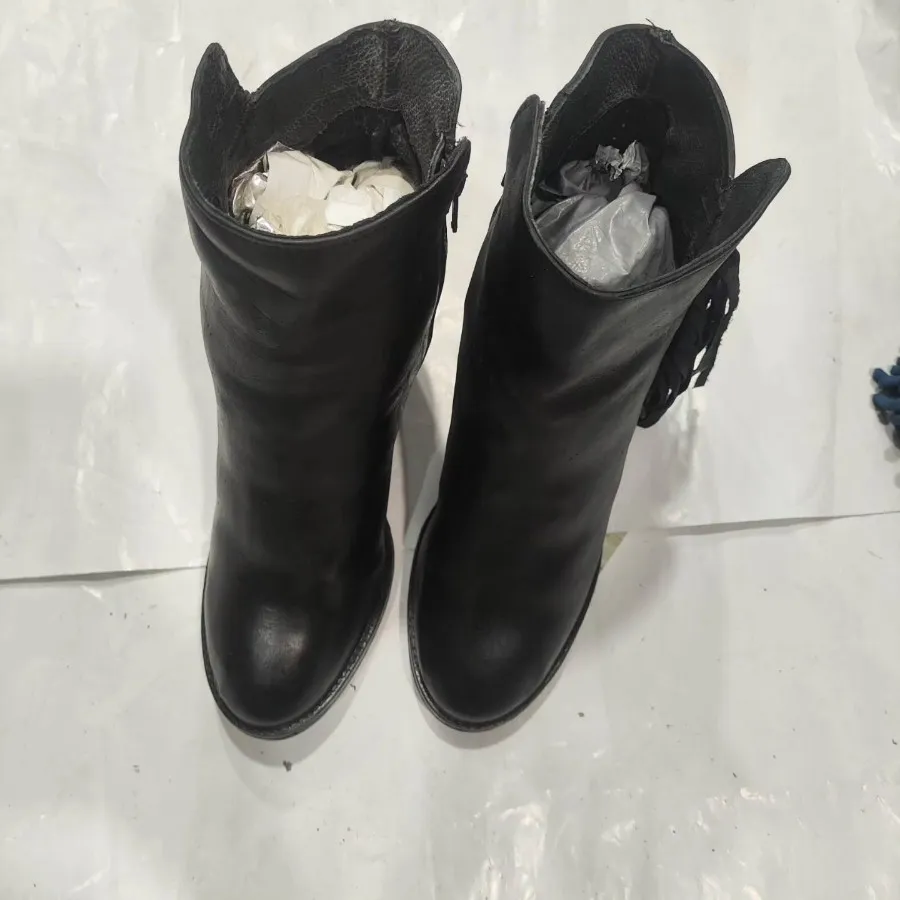 بوت زنانه اورجینال