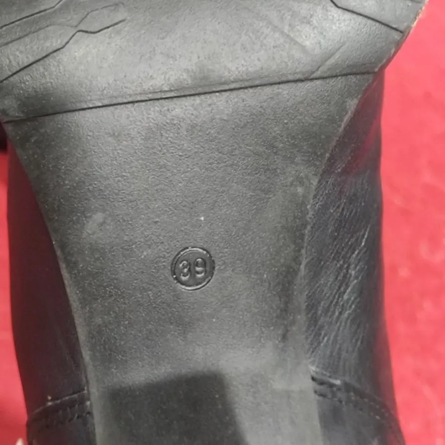 بوت زنانه اورجینال